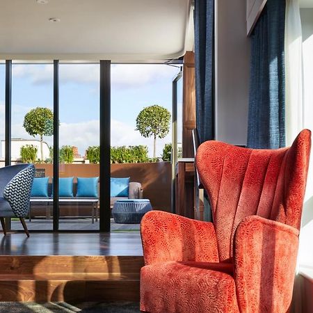 Nyx Hotel Dublin Christchurch Екстериор снимка
